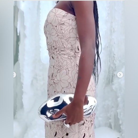 STATEMENT Silver Evening clutch wedding bag - Picture 2 of 8